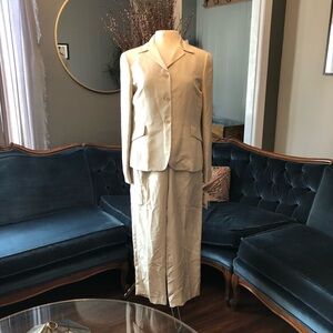 Anne Klein 2 Chino Colored Pant Suit Set Pants Size 12 Blazer Size 10
